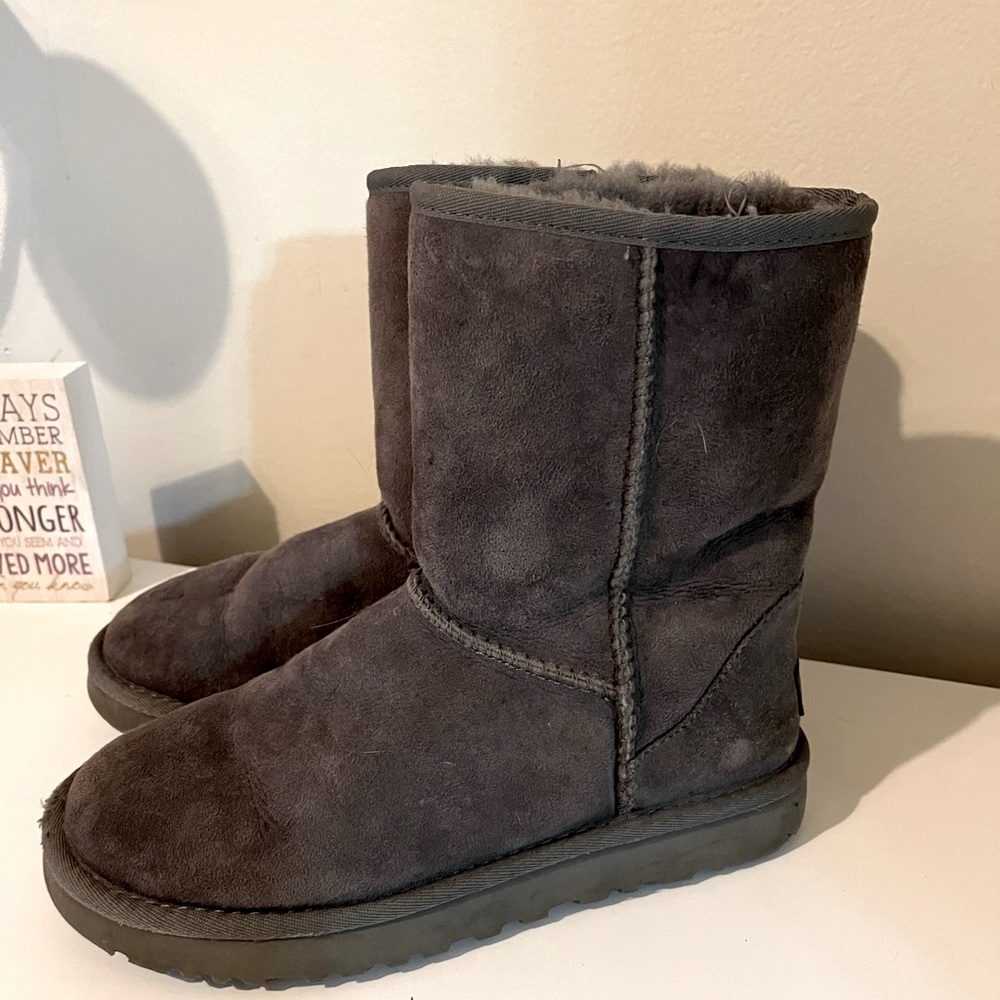 Ugg Classic short boot